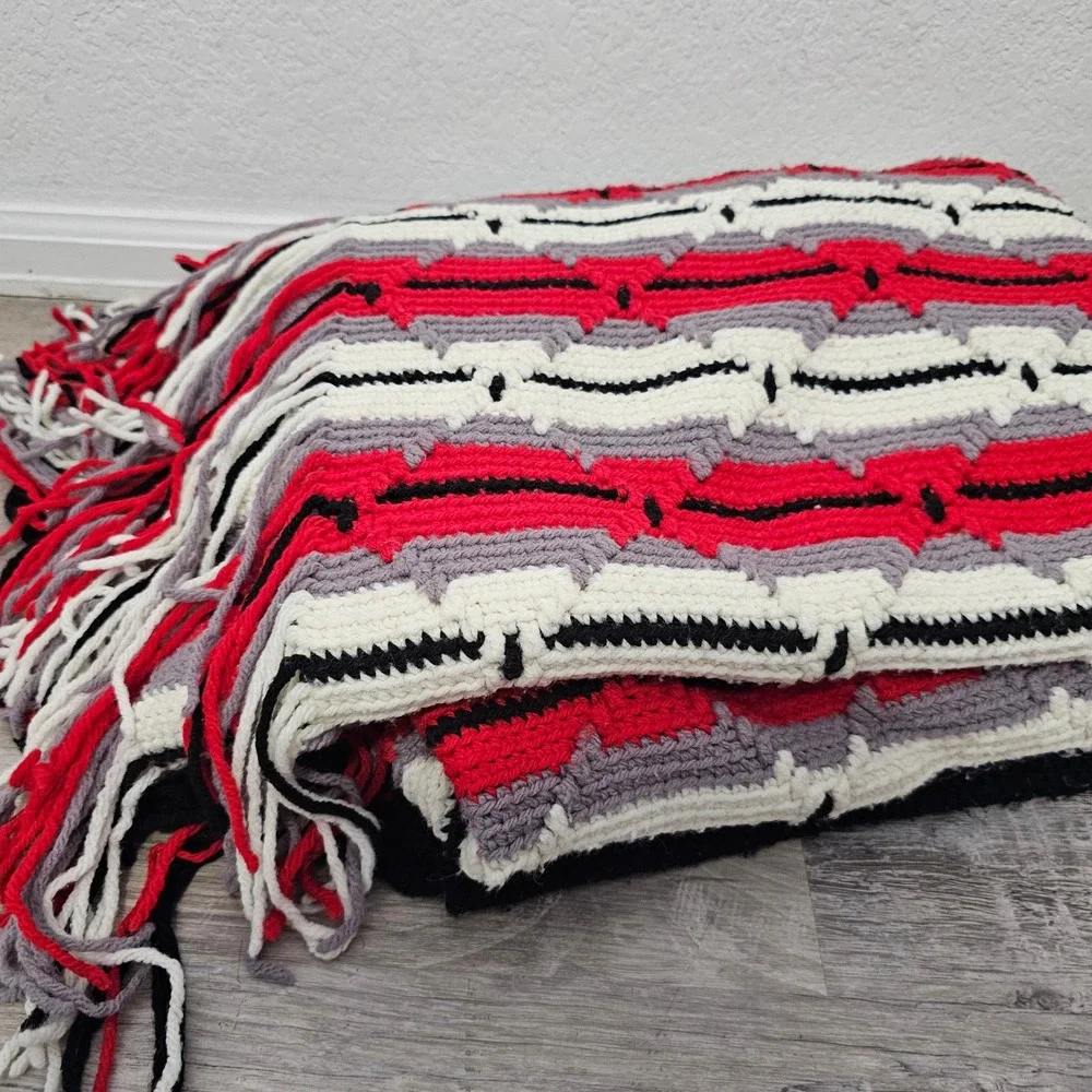 Handmade Crochet Throw Blanket Red Grey White Black Geometric Fringe 67x57‎